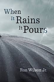 معنی when it rains, it pours